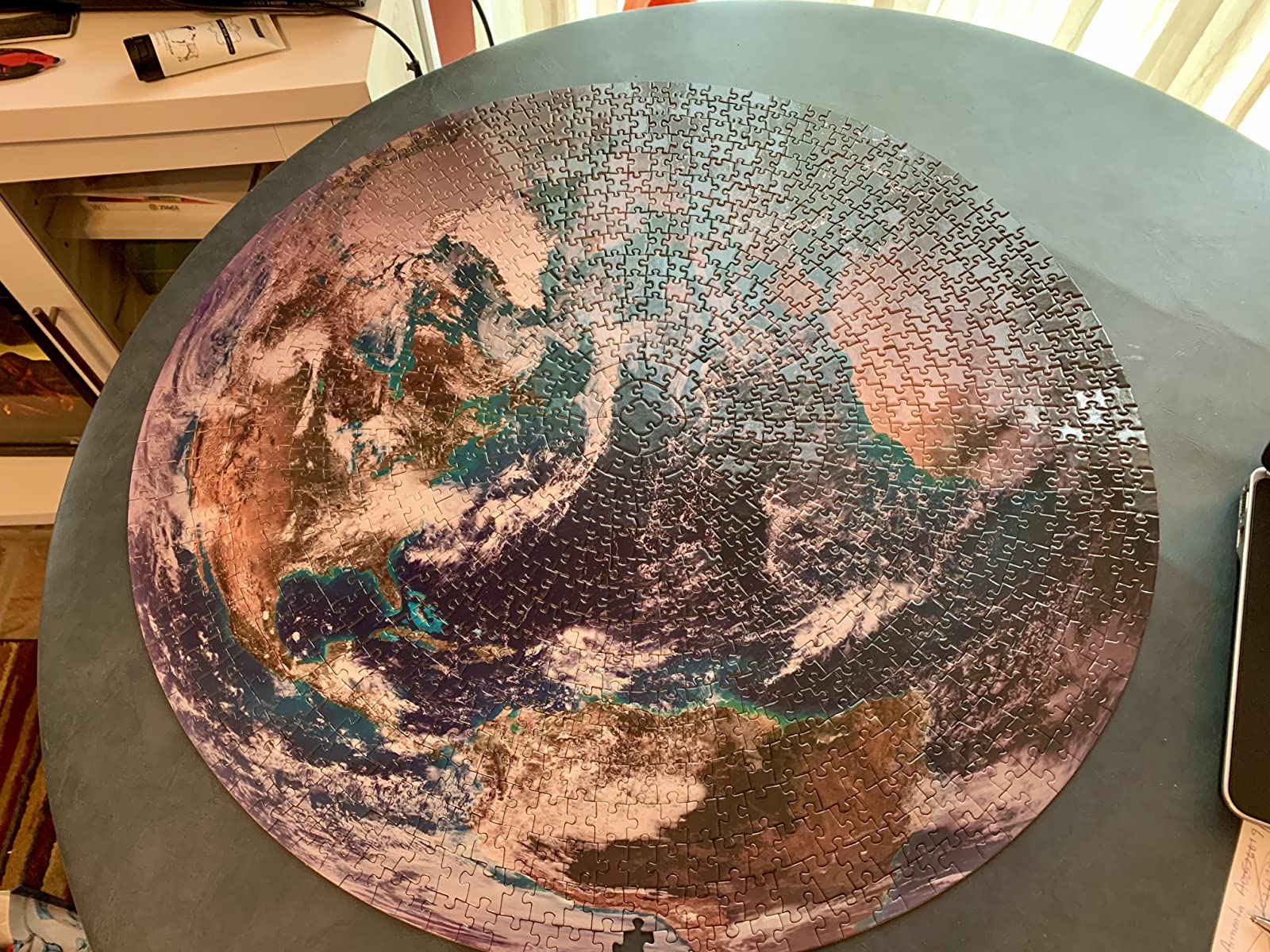 1000 Piece Round Earth Jigsaw Puzzle photo review