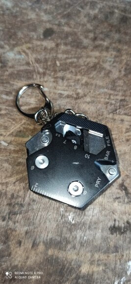 14 In 1 Multifunctional Edc Keychain photo review