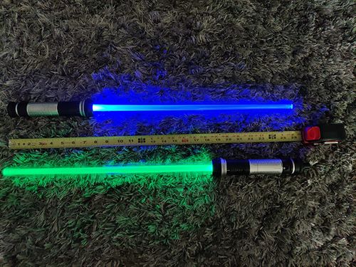 Retractable 7-Color LED Lightsaber for Kids and Adults photo review