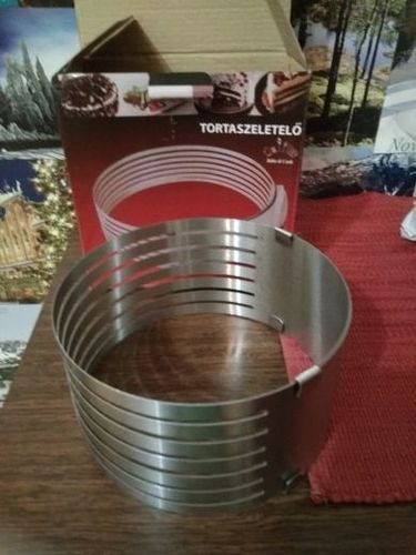 Adjustable Stainless Steel Cake Slicer photo review