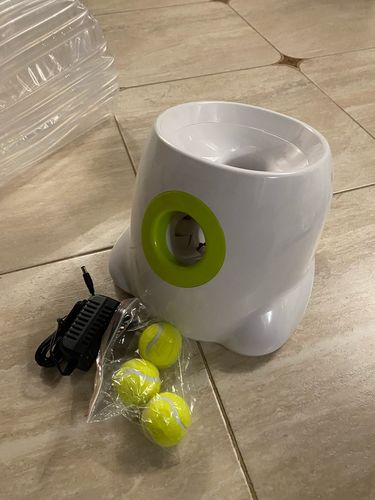 Automatic Dog Toy Ball Launcher, Interactive Tennis Ball Thrower For Dogs Indoor & Outdoor Adjustable Range With Charger photo review