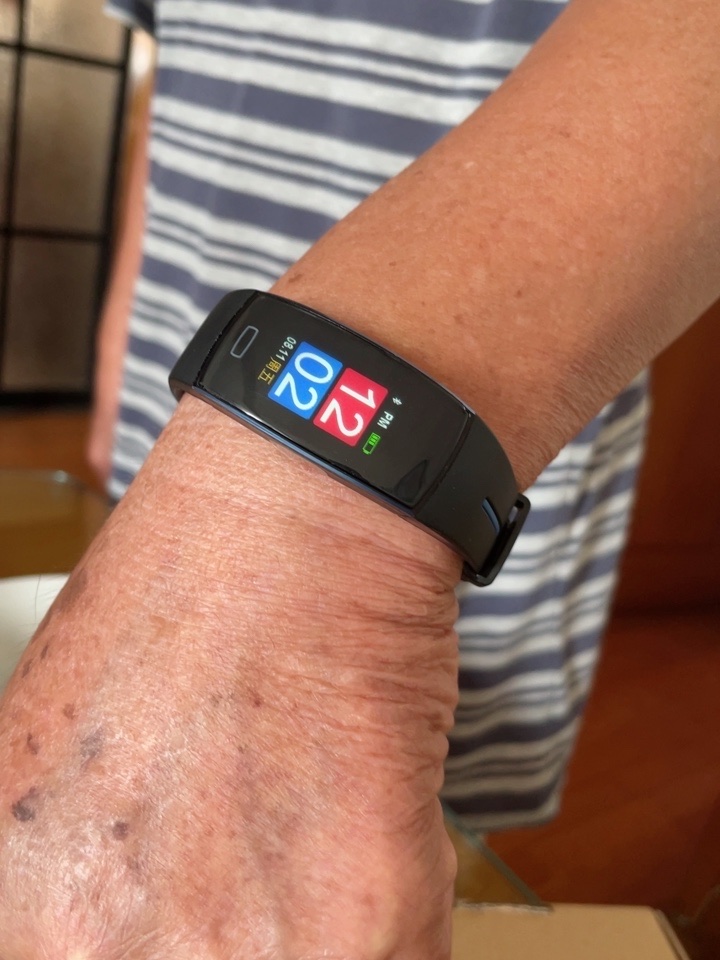 Blood Pressure Smart Watch And Heart Rate Monitor photo review