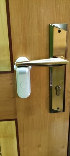 Children S Door Opening Artifact Anti Cat Anti Pet Room Door Lock photo review