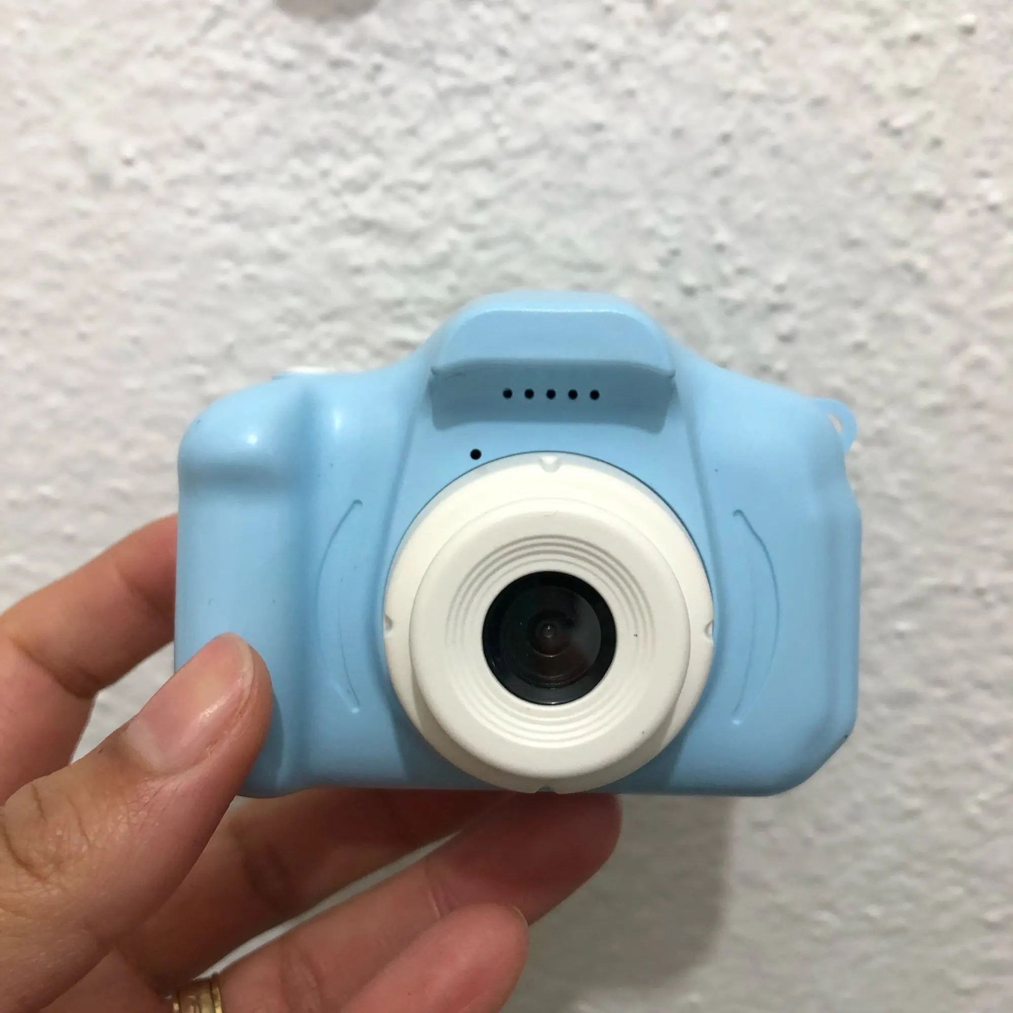 Digital Retro Camera And Recorder With Screen photo review