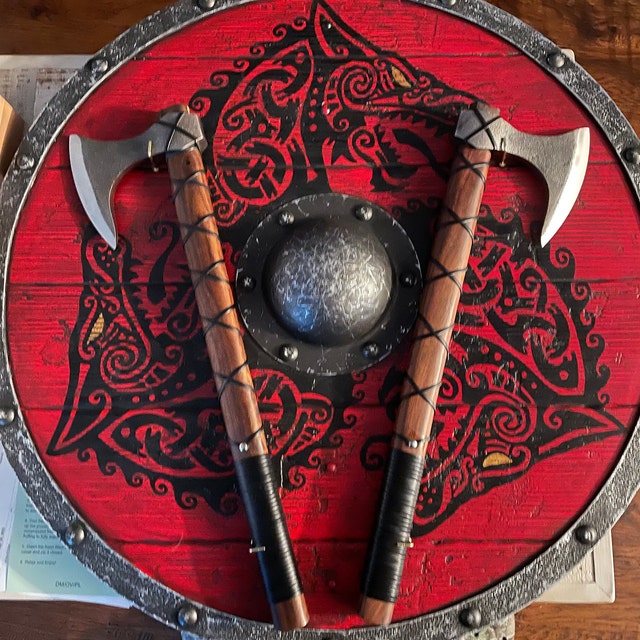 Eivor Valhalla Raven War Pattern Viking Shield photo review