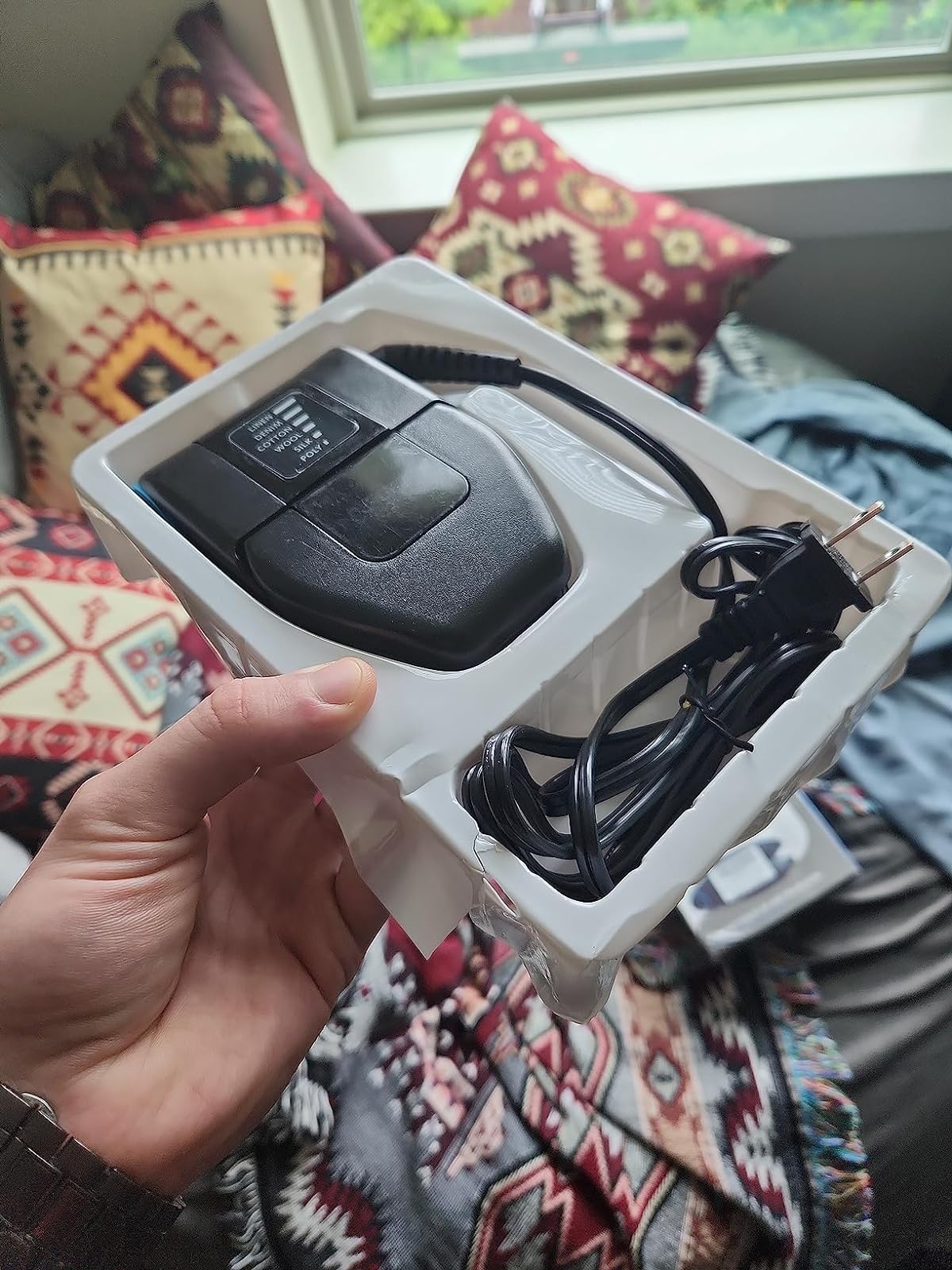 Folding Portable Iron Compact Touch Up Mini Travel Iron photo review