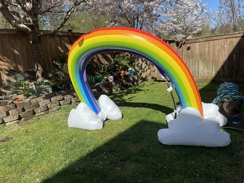 Sloosh - Inflatable Rainbow Arch Water Sprinkler photo review