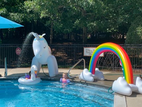 Sloosh - Inflatable Rainbow Arch Water Sprinkler photo review