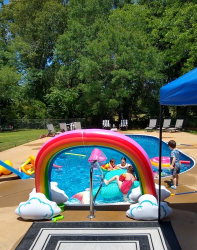 Sloosh - Inflatable Rainbow Arch Water Sprinkler photo review