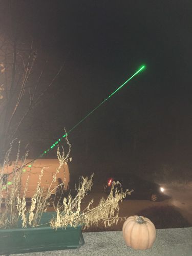 Laser 303 - The High Power Laser Pointer photo review