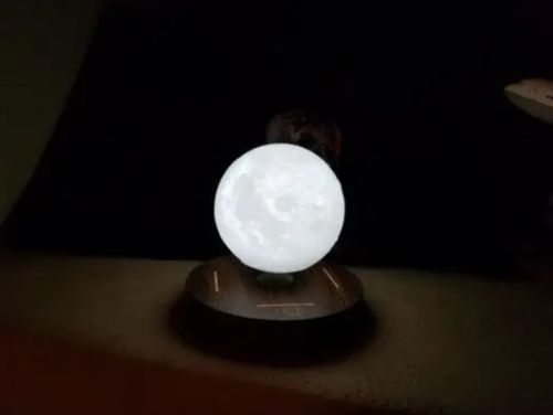 Levitating 3D Moon Lamp photo review