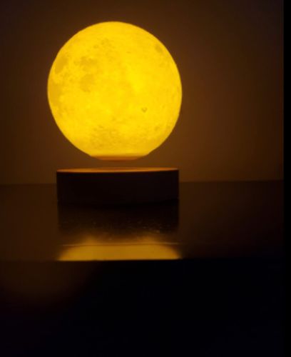 Levitating 3D Moon Lamp photo review