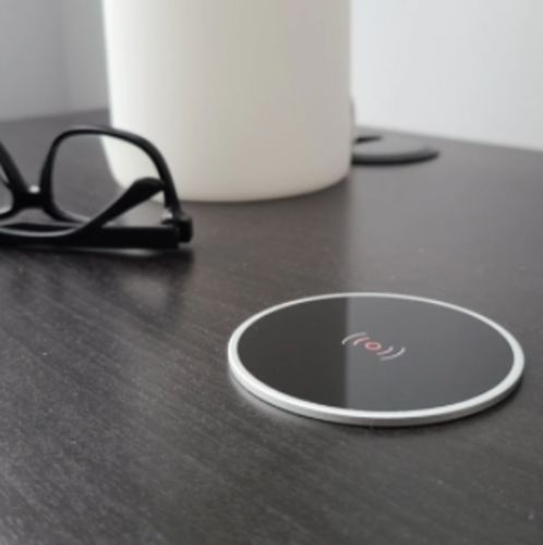 Minimalist Invisible Wireless Charger photo review