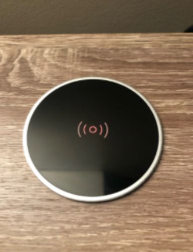 Minimalist Invisible Wireless Charger photo review