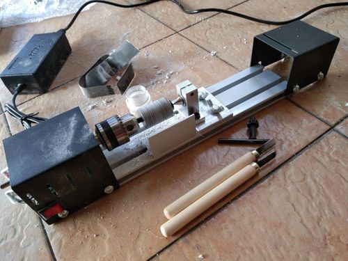 Mini Woodworking Lathe photo review