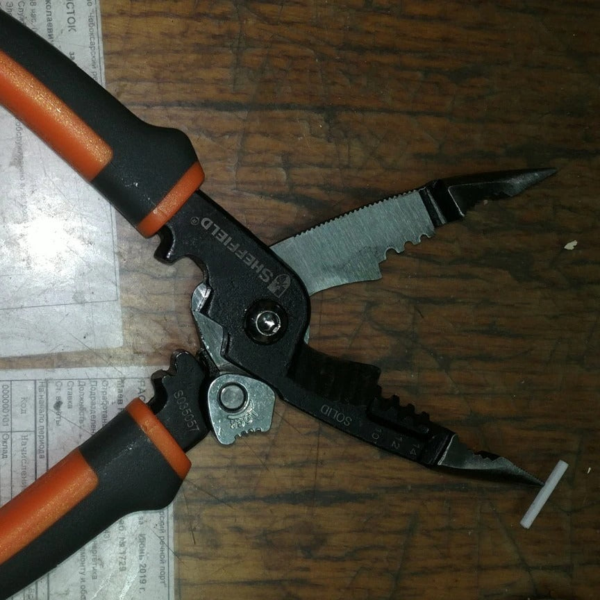 Multifunctional Electrician Pliers (6-In-1) photo review