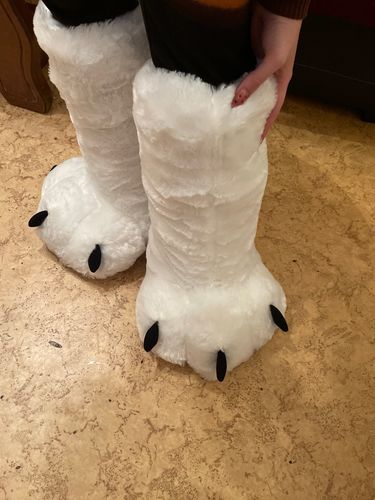 Oversized Bear Claw Winter Slippers photo review