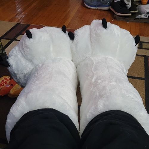 Oversized Bear Claw Winter Slippers photo review