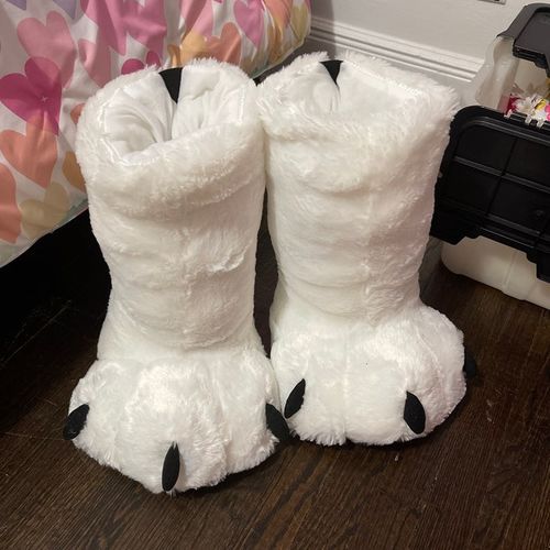 Oversized Bear Claw Winter Slippers photo review