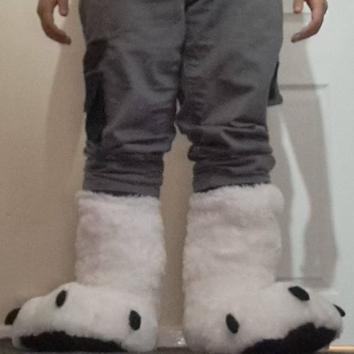 Oversized Bear Claw Winter Slippers photo review