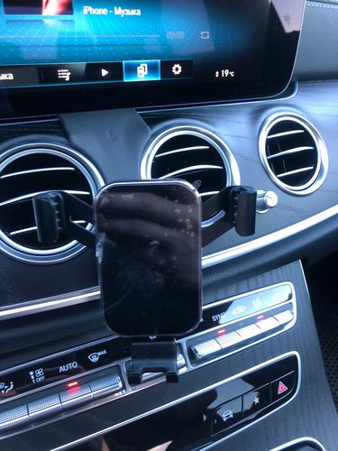 Phone Holder For Tesla Model 3 Y photo review