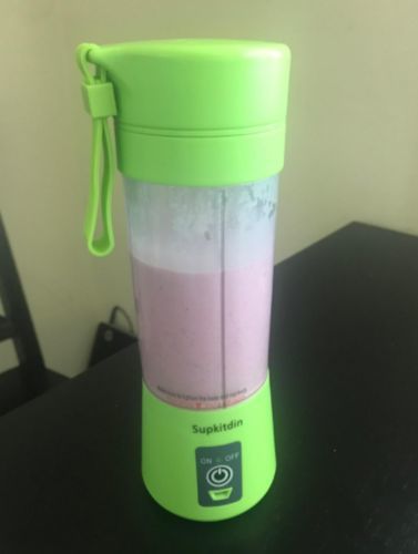 Tragbarer Saft- und Smoothie-Mixer photo review