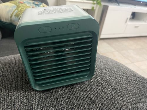 Rechargeable Mini Portable Air Conditioner photo review