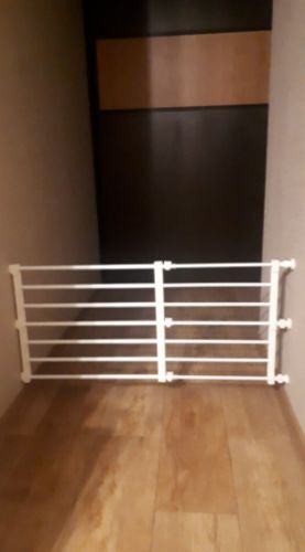 Retractable Dog Gate – Indoor Pet Barrier photo review