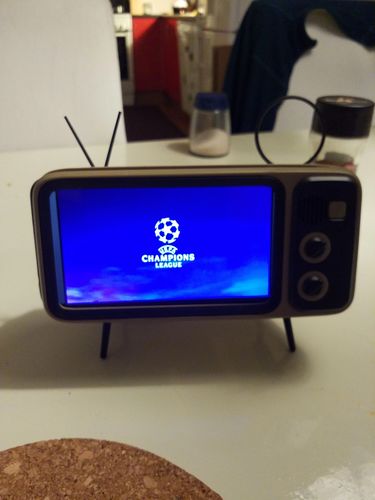 Retro Tv Phone Holder & Bluetooth Speaker photo review