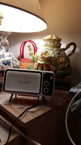 Retro-TV-Telefonhalter und Bluetooth-Lautsprecher photo review