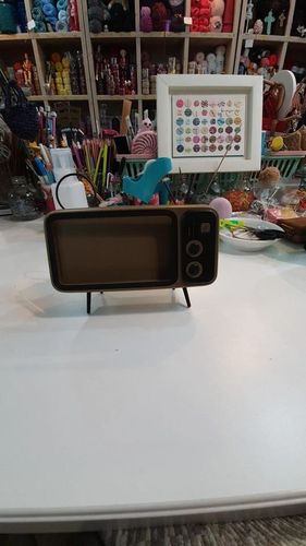 Retro Tv Phone Holder & Bluetooth Speaker photo review