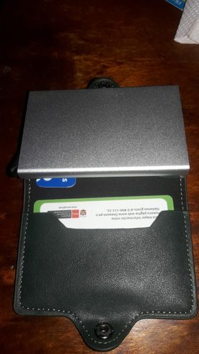 Smart Airtag Wallet photo review