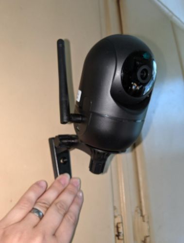 Smart Auto-Tracking Indoor Camera photo review