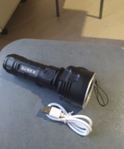 Superhelle 90.000 lm Shadowhawk Taschenlampe Cree Led P70 photo review