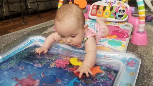 Tummy Time Water Mat - Baby Inflatable Aquarium Water Mat Toy photo review